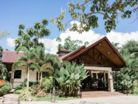 The Zen Villas Resort โรงแรมในลิปา