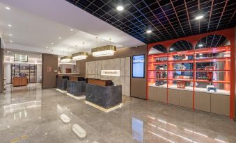 Homeinn Plus Hotel (Beijing West Railway Station Subway Station)