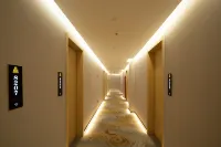 Yining Jialv Hotel (Yining Railway Station)