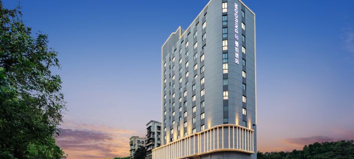 Manbo Zhis Hotel (Wuyi Square Riverside Branch) Hotels in Yichang