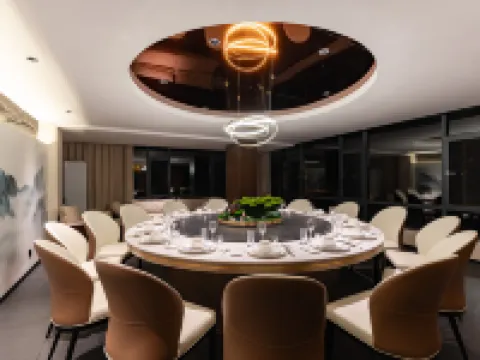 Nujiang Wangzan Card | MountainJoy DulongRiver · Designer Snow Mountain View Intelligent Hote Hotel di Gongshan