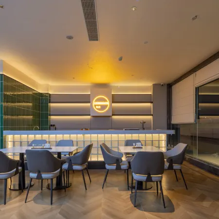 Hanrui Cloud Hotel (Zaoyang Seoul Plaza)
