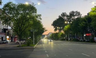 SHANSHUI ZHI JIAN