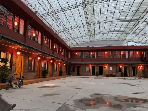 Nanshan Bieyuan Homestay (Duomei Linka National Wetland Park) Hotels in Ngawa County