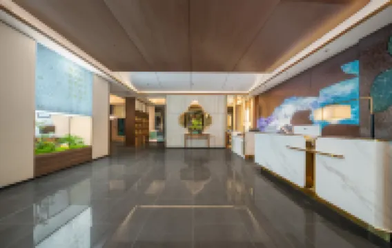 Moshang Qingya Hotel (Alar Nightless City)