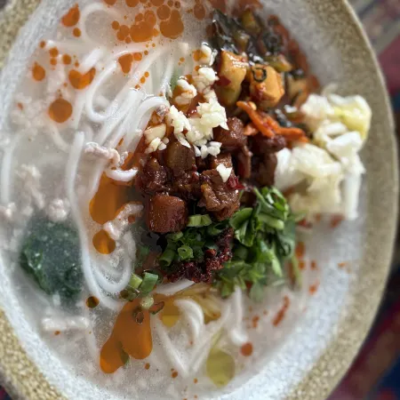 Qingruo Zhijian B&B(Dali Wenxian Tower Branch)