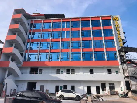 Lingshan Wuli River View Grand Hotel (Wuli Town Bus Station)