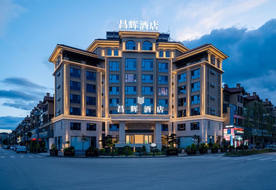 hotel overview picture