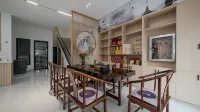 Jiuhua Mountain Jingchen Yinshu Homestay (Jiuhua Mountain Tourist Service Center)