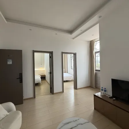 Chengyue Homestay (Pu'er High-Speed Railway Station)