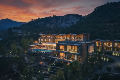Lanxi Manor