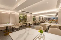 Home Inn Select Hotels - Parkplatz