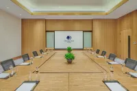 DoubleTree by Hilton Shanwei - Business