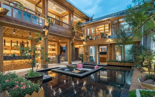 Qionglou Night Moon Pretty Mid-Levels Designer Sky Garden Panoramic Beauty Accommodation