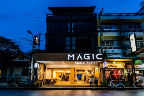 Magic House Hostel Hotels in Cha-am