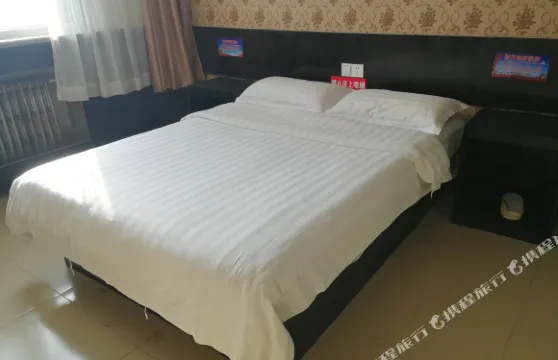 青銅峽花映四季酒店