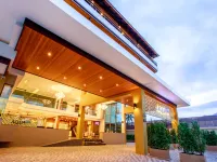 أكوا ريزورت فوكيت - نير بيتش آند تشالونج بيير Hotels near نقطة مشاهدة كاتا