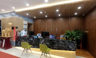 Jingtai Time Photo Theme Hotel