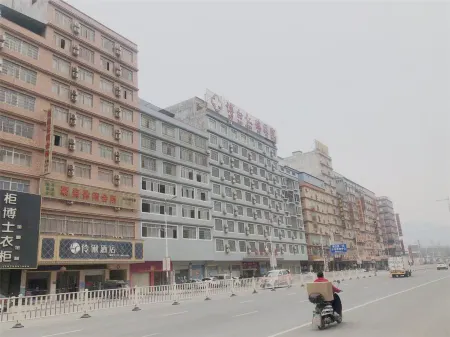 Bobai Lingli Hotel (Bobai Bus Terminal） Отели в г. Bobai
