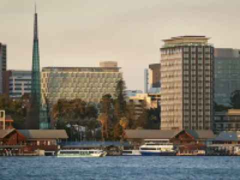 DoubleTree by Hilton Perth Waterfront Hotels near Rottnest Ferry