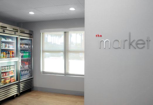 5. 코트야드 바이 ..