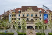 ATOUR Hotel(Nanchang West Railway Station International Expo City) Hotels near The High School Affiliated to Jiangxi University of Finance and Economics