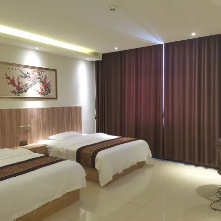 Tiandong Huangjia Business Hotel