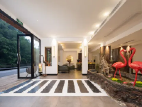 九月秋宿民宿（梵淨山観光地）