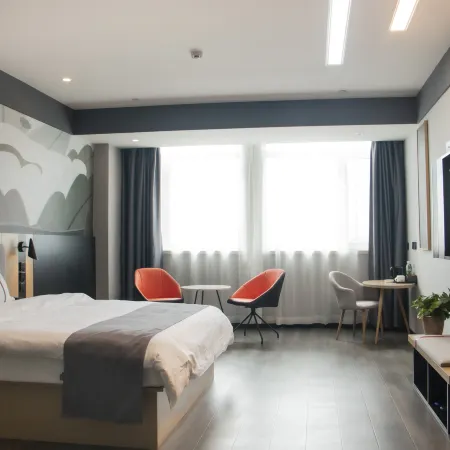 Shankee Hotel (Helan Traffic School Swan Lake Town)