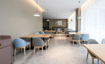 Motel 168 (Xingzhong Road, Lihe Plaza, Zhongshan)