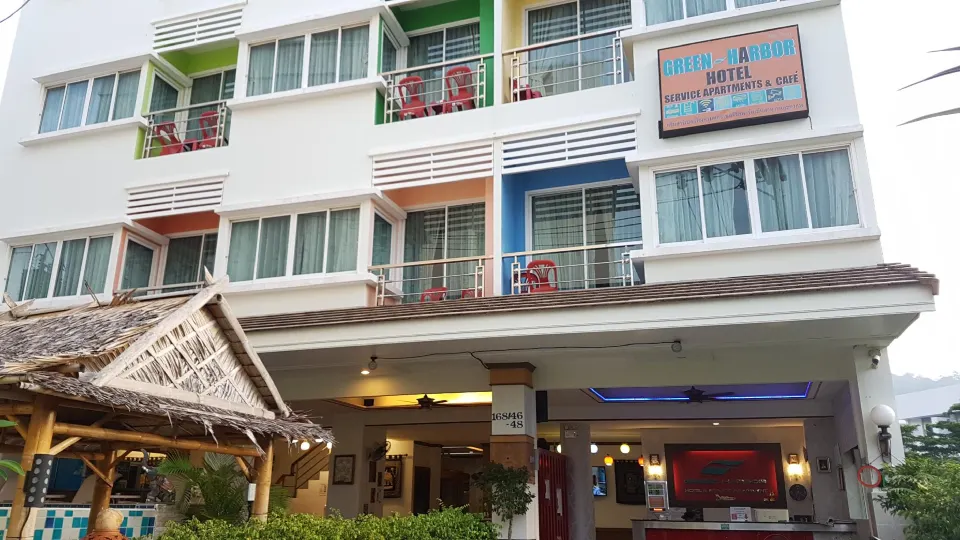 Green Harbor Hotel & Service Apartment