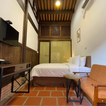Guning Xiexinyuan Historical Inn