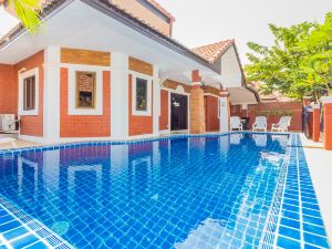 Garden Villa - Pattaya Holiday House Walking Street