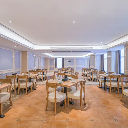 Vienna Hotel (Lu'an Railway Station Government Affairs Center Branch)