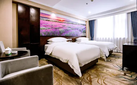 Golden Oriental Business Hotel Отели рядом со станцией Dunhua Railway Station