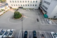 BAIYUNBINGGUAN  YANGXIAN - parking