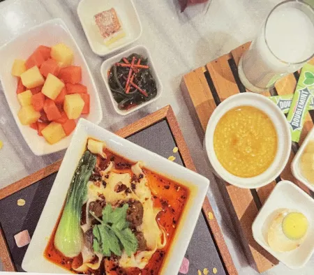 Kuanrong All Suite Hotel (Chongqing Jiangbei Yuanzhu) Отели рядом с достопримечательностью «Чунцинская долина радости»