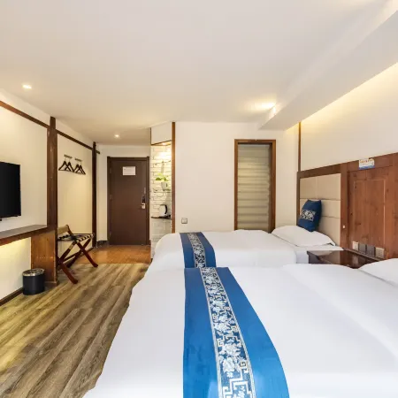 Xijiang Qianhu Miao Village Banshan Yunfu Homestay