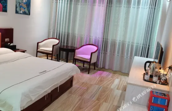 貞豐縣者相鎮炫依家客棧