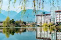 Le Méridien Emei Mountain Resort Hotels in Emeishan