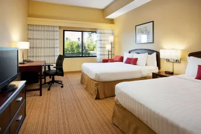 Sonesta Select Las Vegas Summerlin Hotels near Rampart Commons