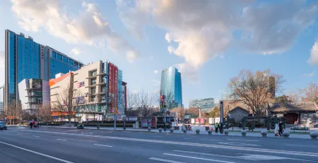 One Color Apartment (Beijing Renmin University Store)