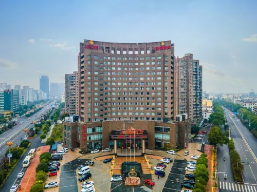 Shanggao Yingbin Hotel - parking