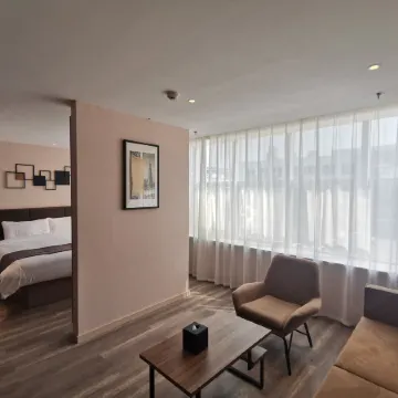 Homeinn Plus(Fucheng Avenue, Funing)