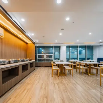 HanTing Hotel (Yulin Dingbian)