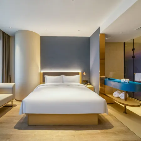 Elong Anyue Hotel (Shanghai Pudong Avenue Xiepu Road Subway Station)