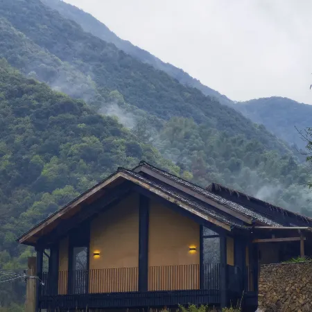 live in the mountains