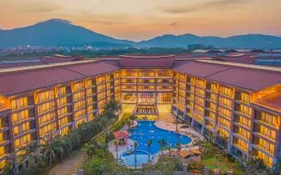 China  Life  Care garden Hotels near Sanya Teng Haiwan Danzu Wenhua Cun Huwai Yundong Center