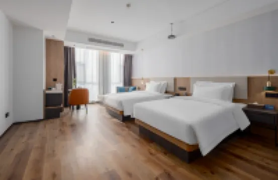 藝龍萬國酒店（濟南火車站北廣場K88名泉廣場店）