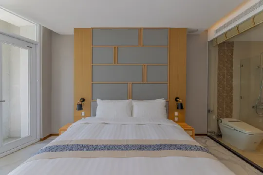 โรงแรมซันมูนเลค อพอลโล